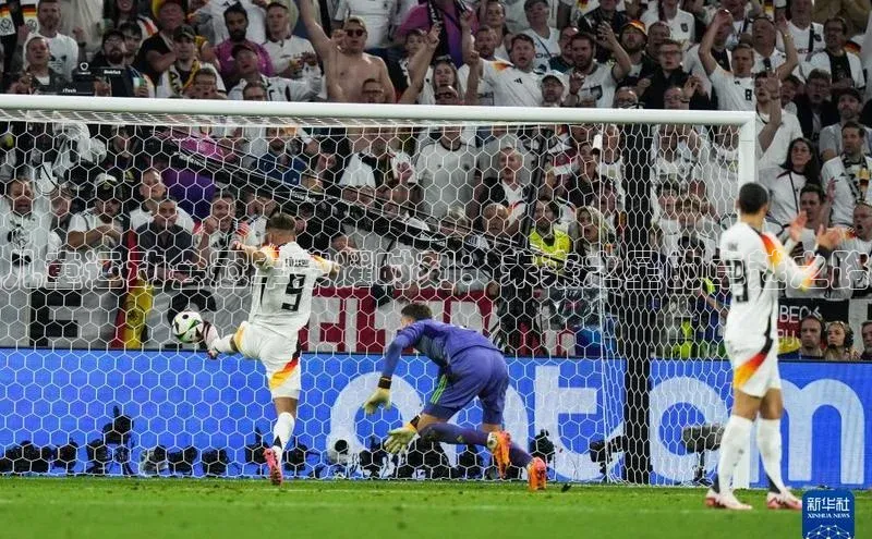 恒行6注册登录百度手机助手儿童运动会冠军荣耀时刻：未来之星的卓越之路