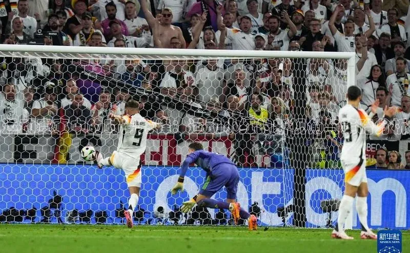 运动赛事中的时尚先锋：运动小红的新视角与策略分析